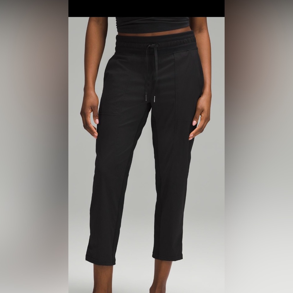 Lululemon Dance Studio Mid-rise crop
